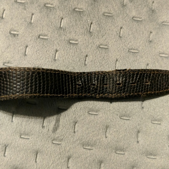 Hold Vintage Gucci watch - Picture 8 of 8